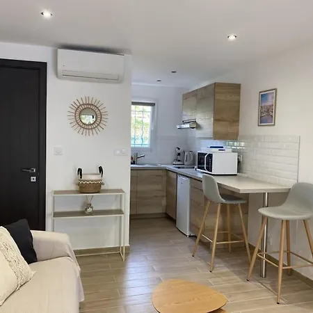 Studio Cosy A 500M De La Plage Frejus Exterior photo